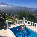 Relaxing Heated Pool Luxurious Views Massage *