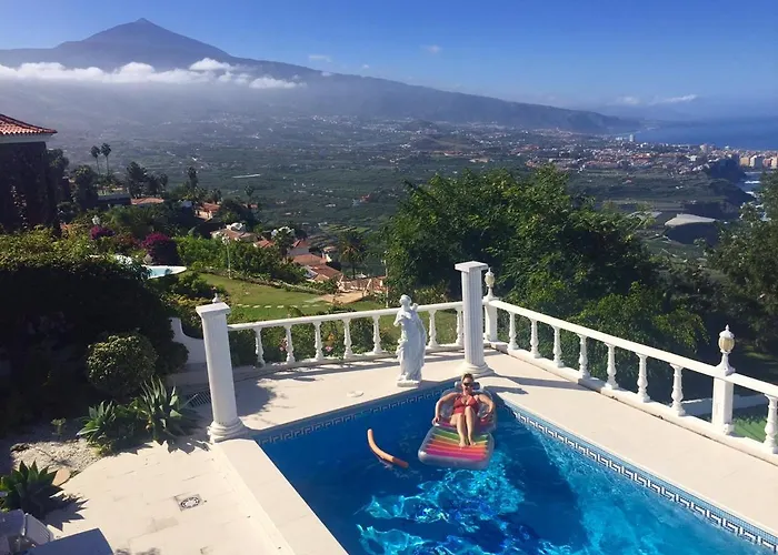 Relaxing Heated Pool Luxurious Views Massage *