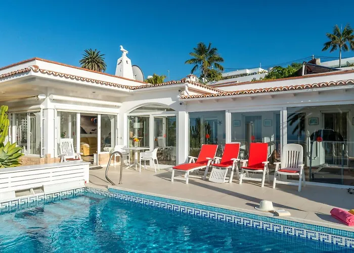 Vila Relaxing Heated Pool Luxurious Views Massage Santa Úrsula