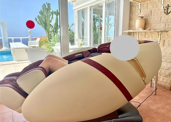 Relaxing Heated Pool Luxurious Views Massage